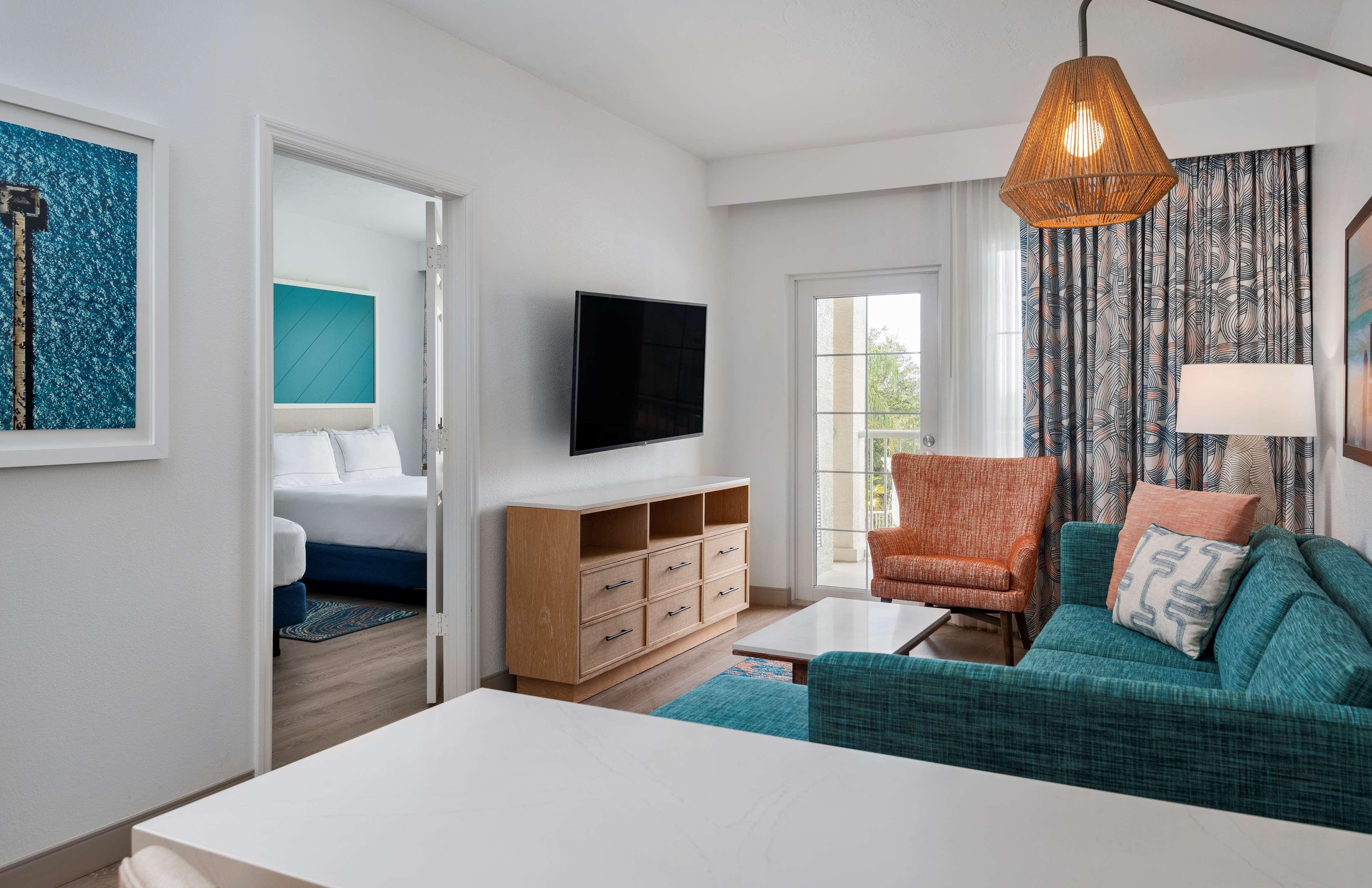 Doubletree Suites By Hilton Naples Exterior photo