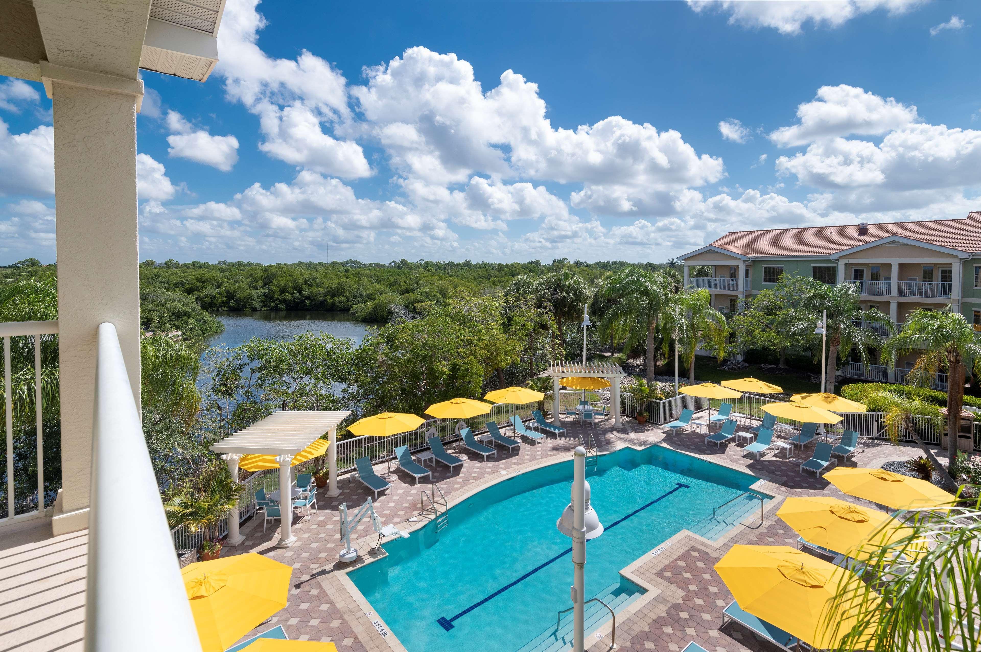 Doubletree Suites By Hilton Naples Exterior photo