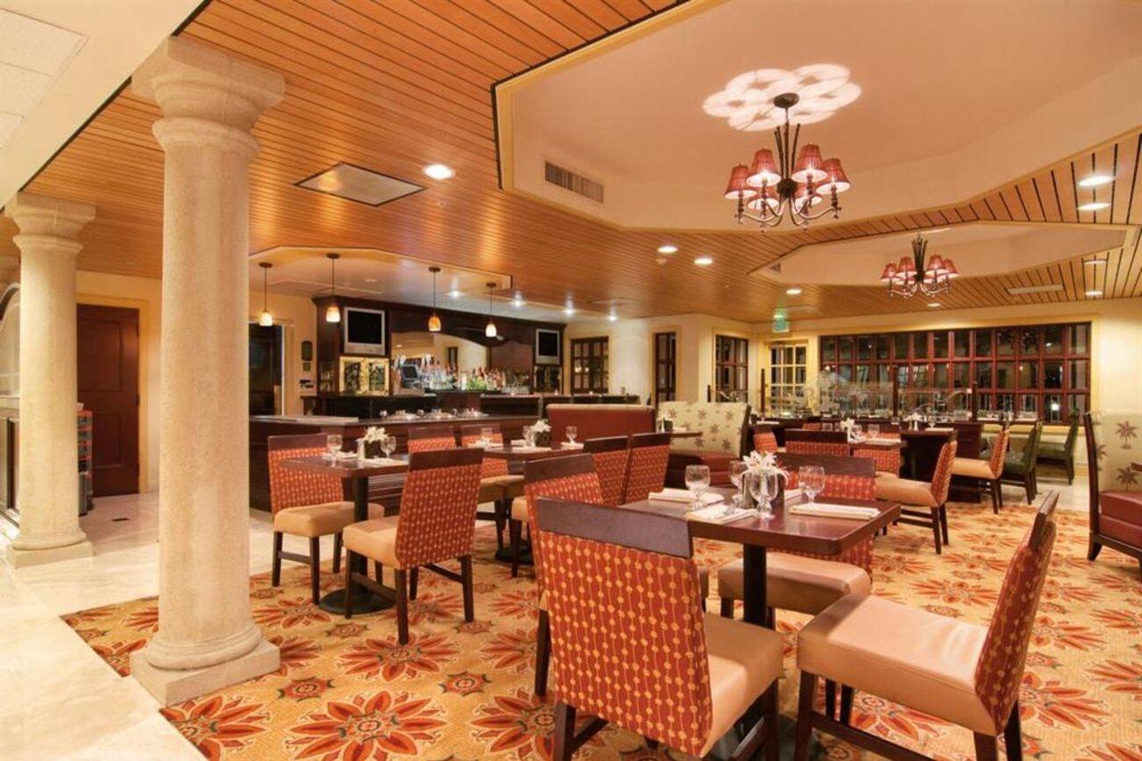 Doubletree Suites By Hilton Naples Exterior photo
