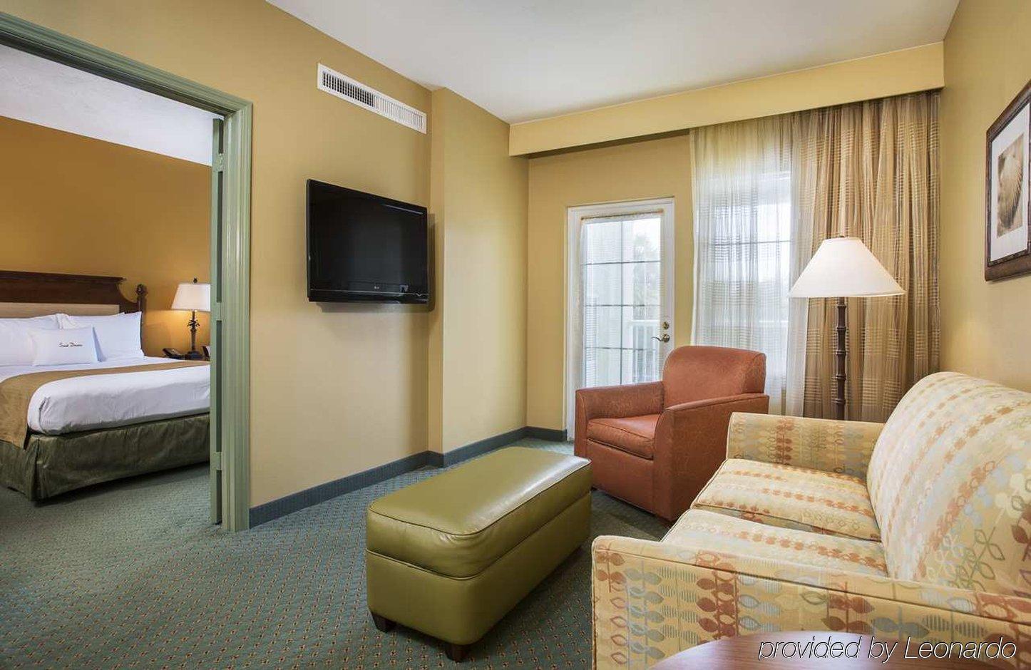 Doubletree Suites By Hilton Naples Exterior photo